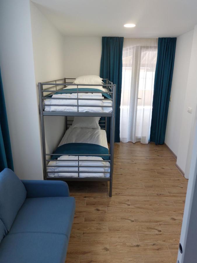 Stella Guesthouse サパレヴァ・バニャ エクステリア 写真